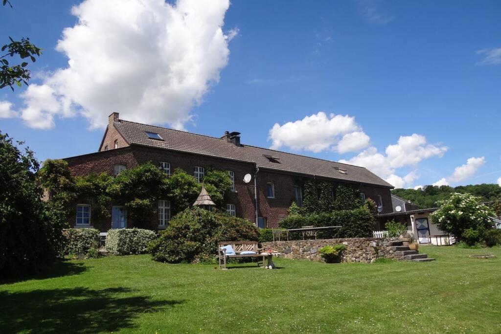 Hoeve Espewey Cottage Hombourg Exteriör bild